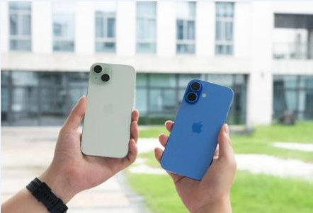 蕲春苹果维修点分享iPhone 16 Plus锁屏密码使用手册 